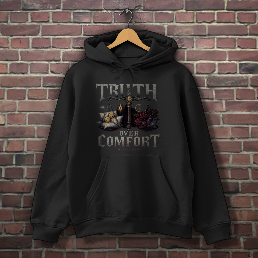 Truth over Comfort | Dark Commerce Collection | Nebelmond Herren Hoodie
